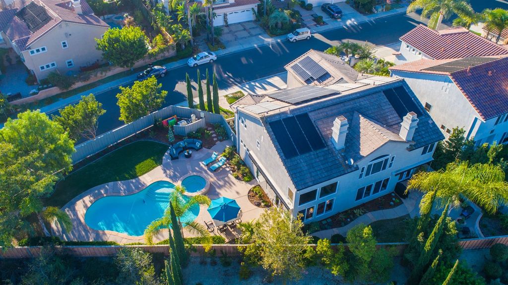圣地亚哥卡梅尔谷价值182.9万美元的别墅